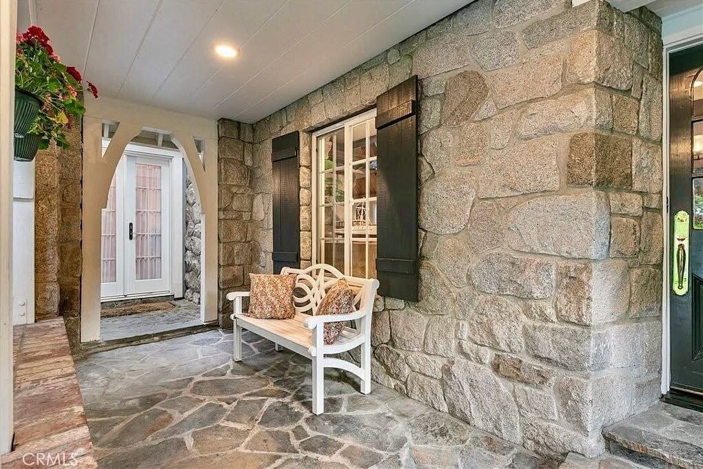 Photo of Patio Balcony in Lake Arrowhead