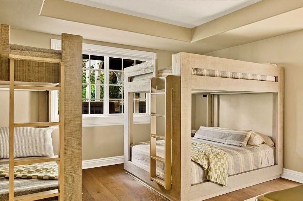 Photo of Others in Lake Arrowhead