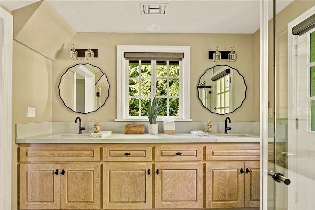 Photo of Bathroom in Lake Arrowhead