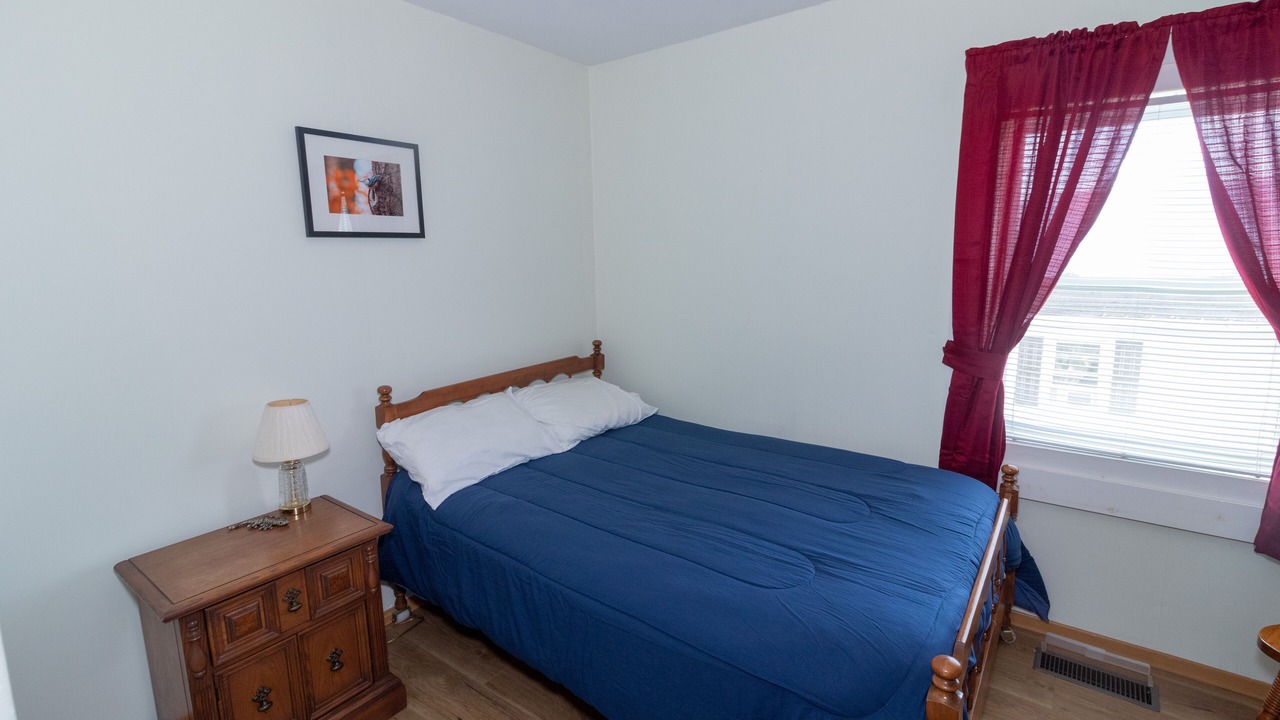 Photo of Bedroom in Whitney