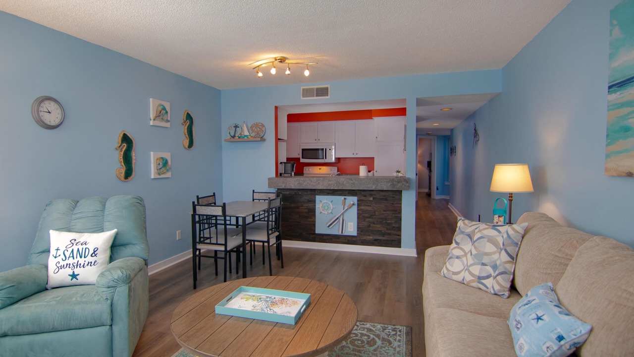 Photo of Livingroom in Oceanmarsh Subdivision