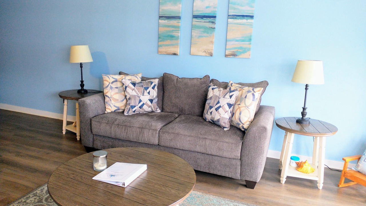 Photo of Livingroom in Oceanmarsh Subdivision