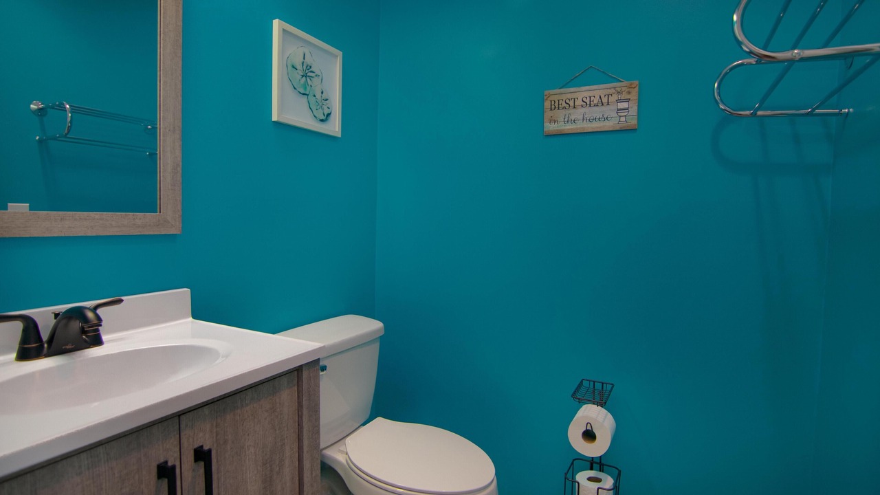 Photo of Bathroom in Oceanmarsh Subdivision