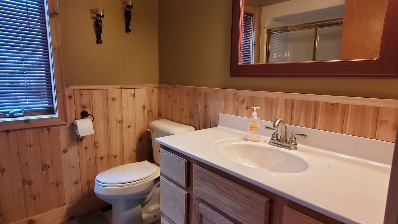 Photo of Bathroom in Mohawk