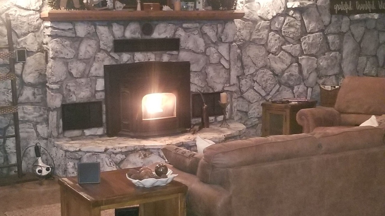 Photo of Livingroom in Nixa