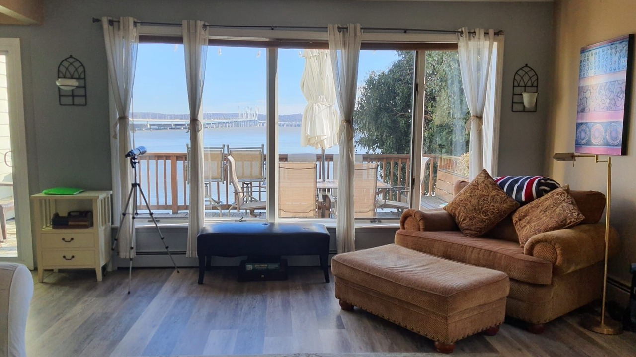 Photo of Livingroom in Nyack