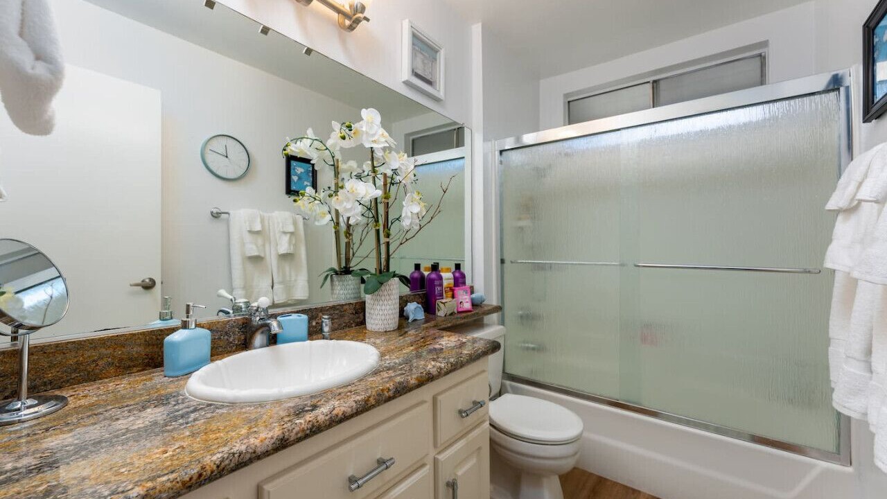 Photo of Bathroom in Lake Forest