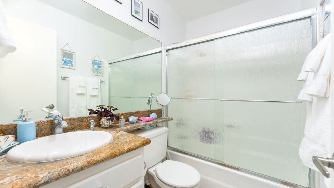 Photo of Bathroom in Lake Forest