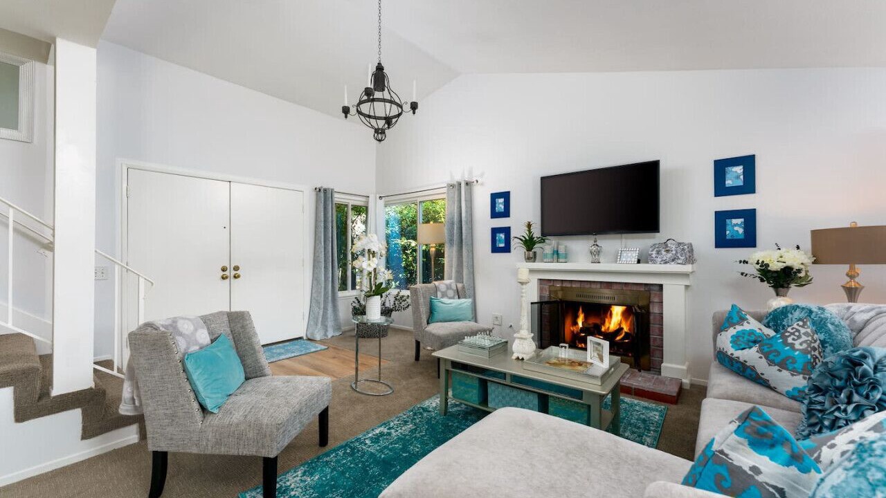 Photo of Livingroom in Lake Forest