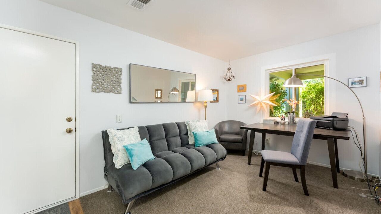 Photo of Livingroom in Lake Forest