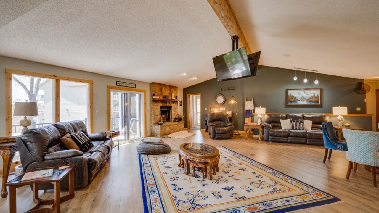 Photo of Bedroom in Lake of the Ozarks