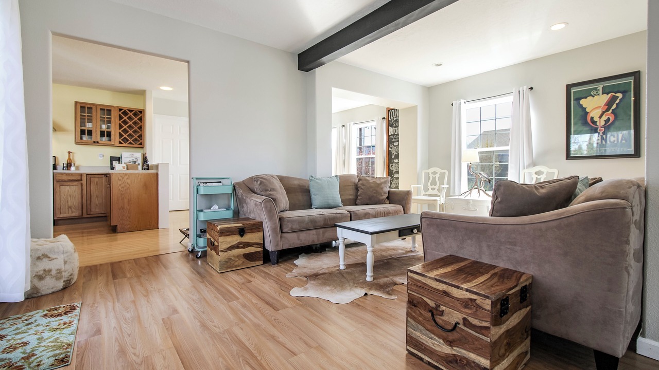 Photo of Livingroom in McMinnville