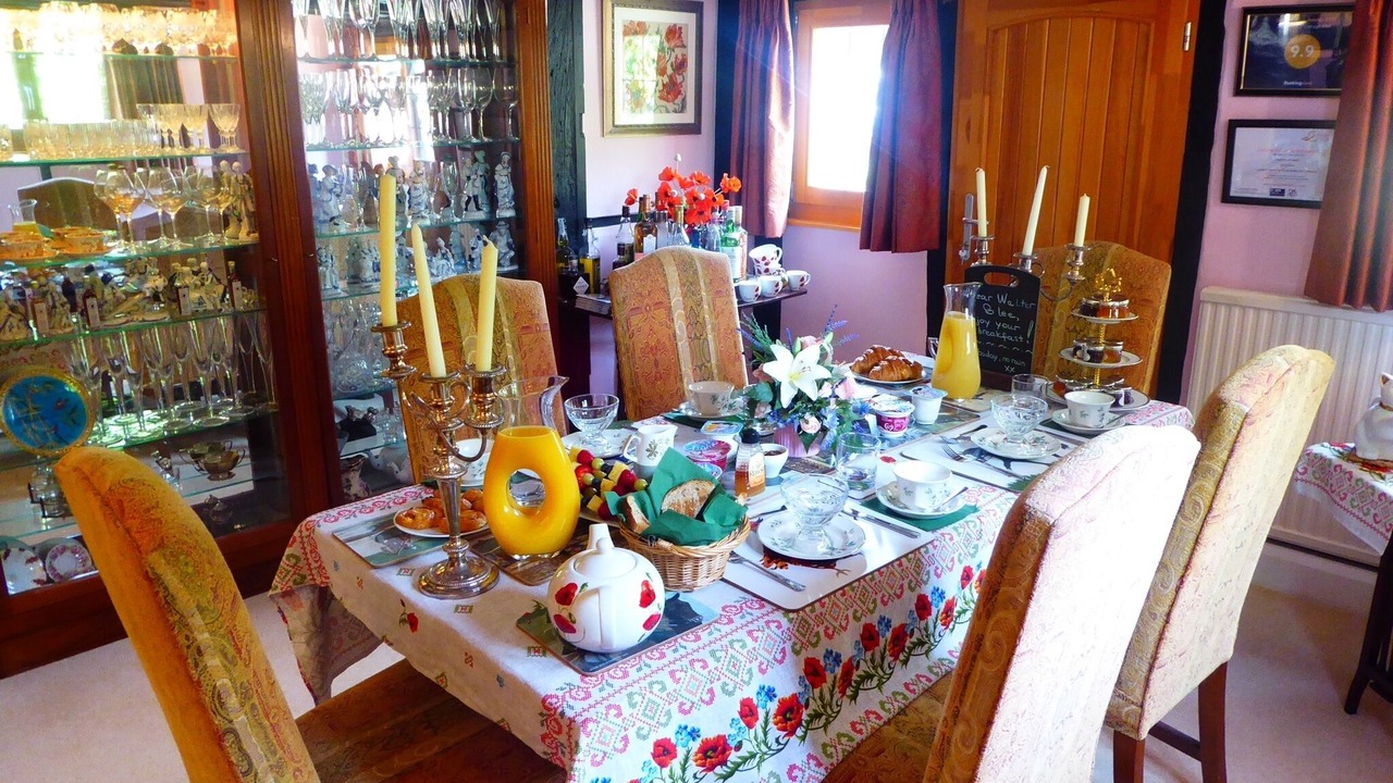 Photo of Others in Lower Assendon