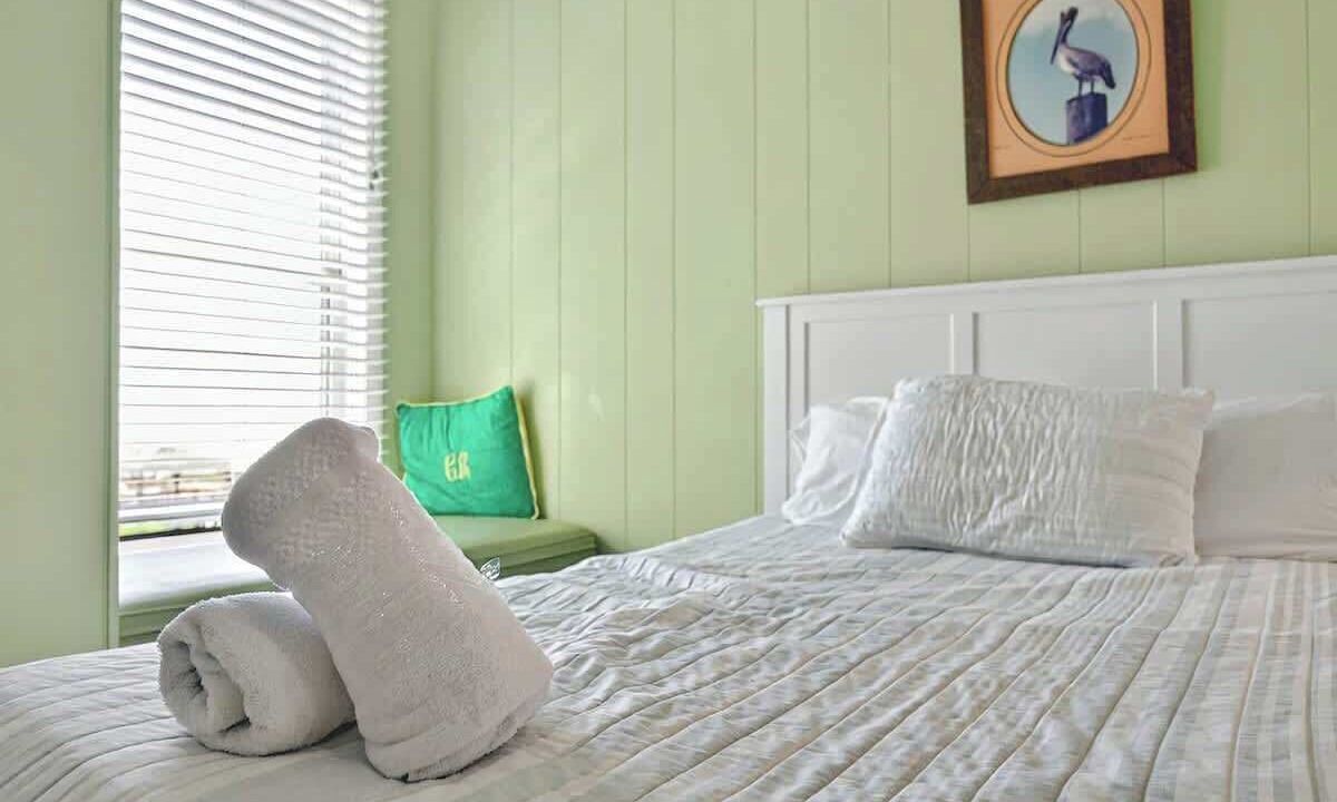Photo of Bedroom in Caswell Beach