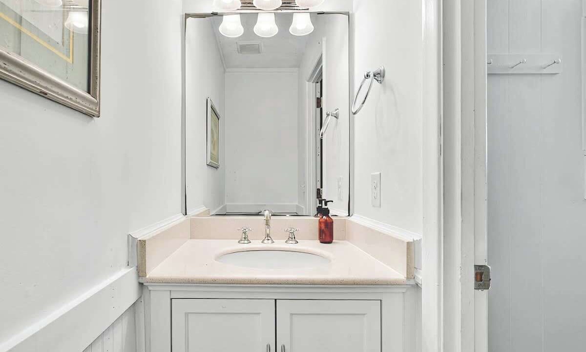Photo of Bathroom in Caswell Beach