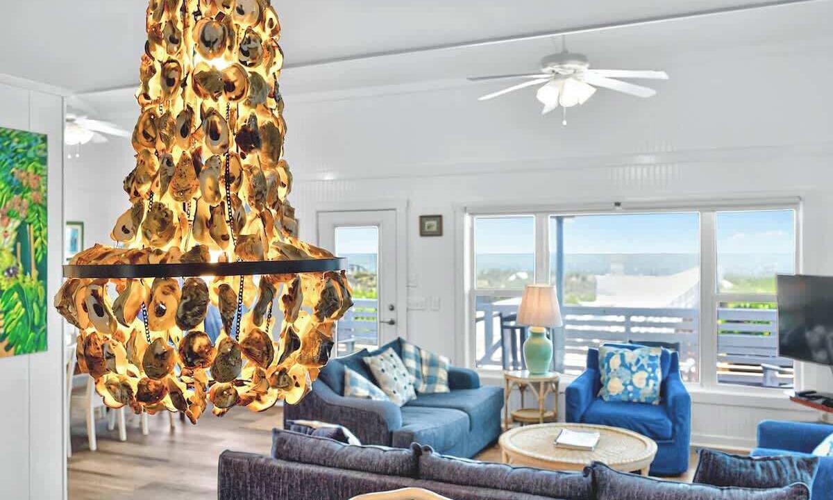 Photo of Livingroom in Caswell Beach