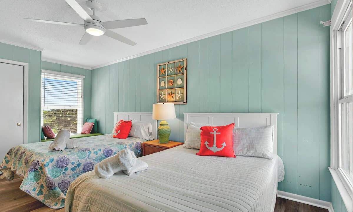 Photo of Bedroom in Caswell Beach