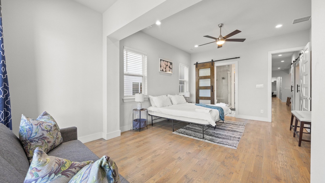 Photo of Bedroom in Old East Dallas