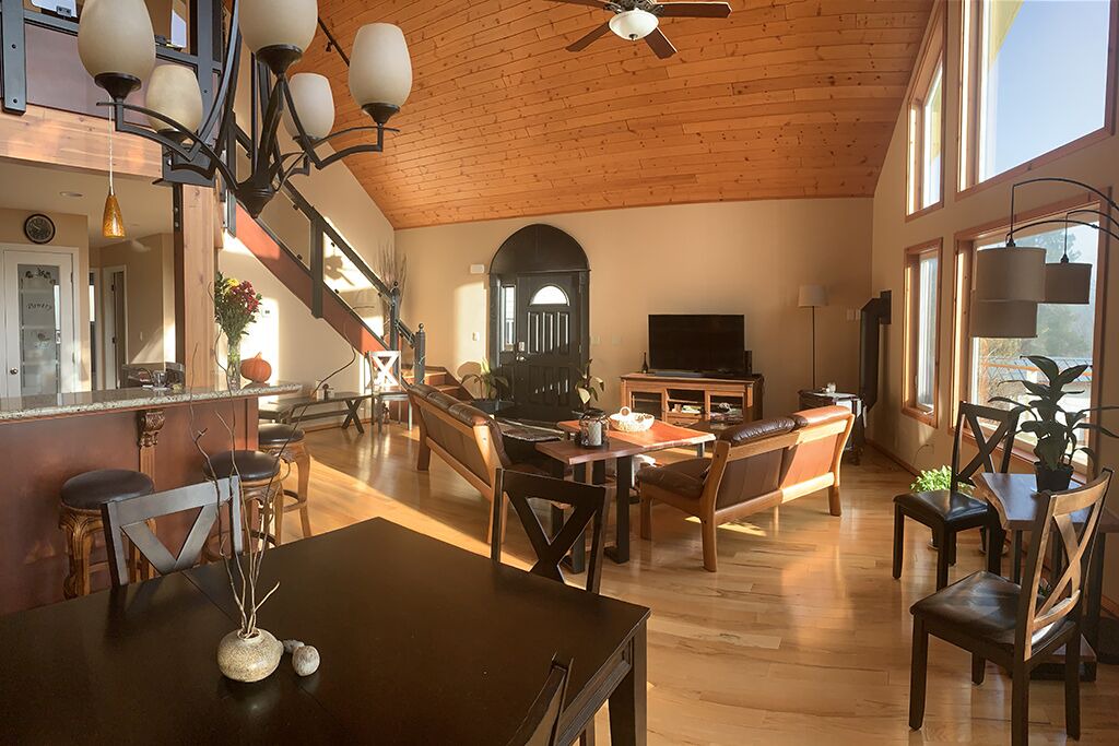 Photo of Others in Downtown Leavenworth