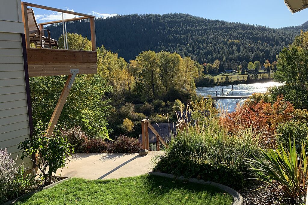 Photo of Others in Downtown Leavenworth