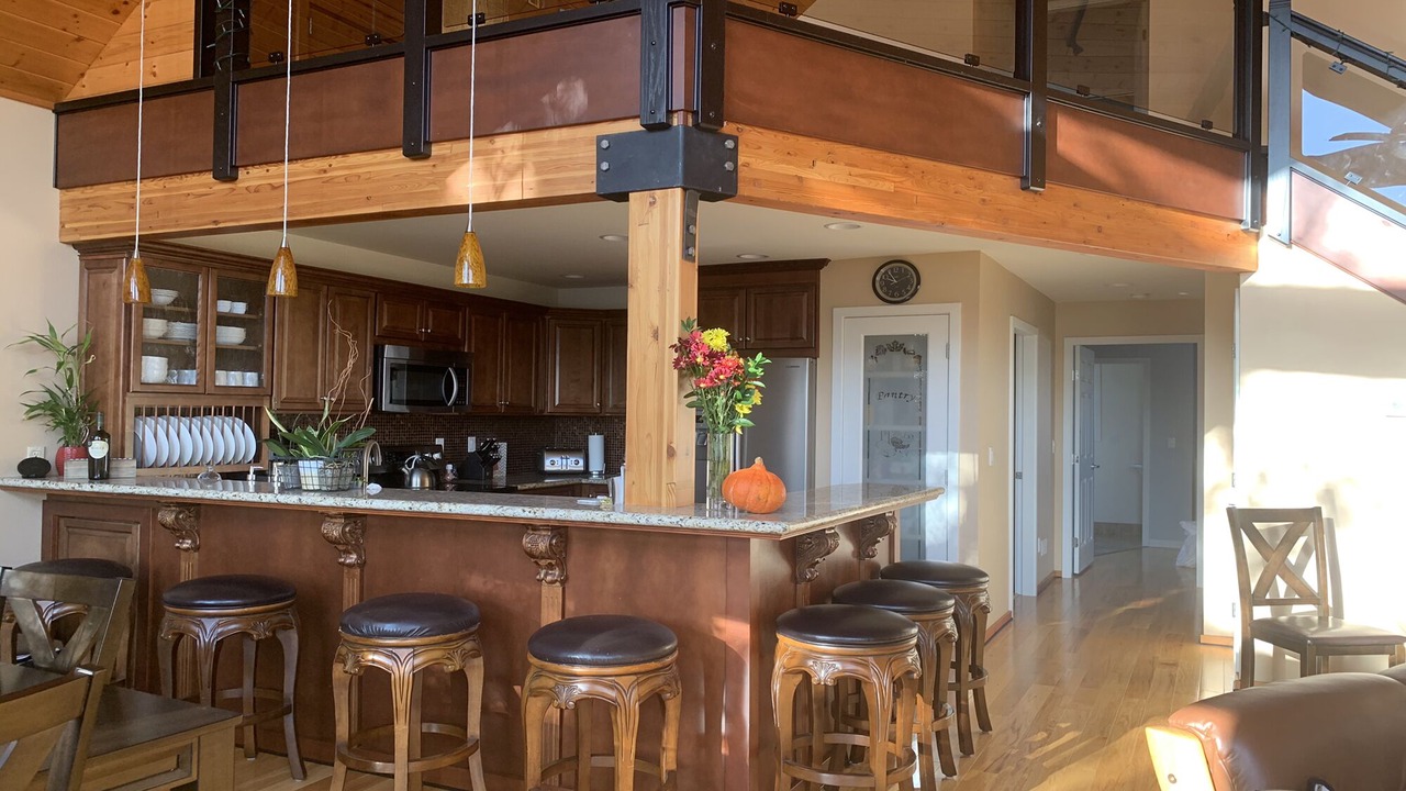 Photo of Others in Downtown Leavenworth