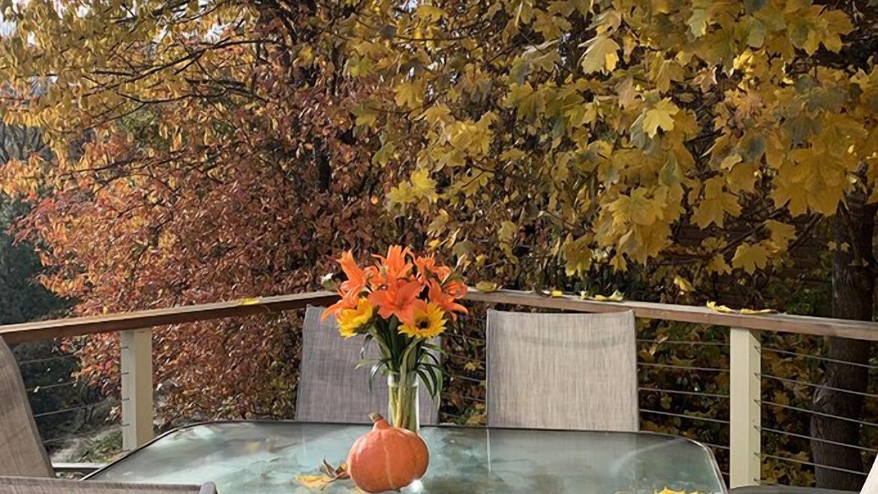 Photo of Others in Downtown Leavenworth