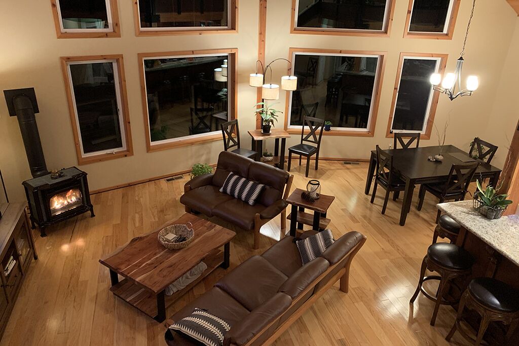 Photo of Livingroom in Downtown Leavenworth