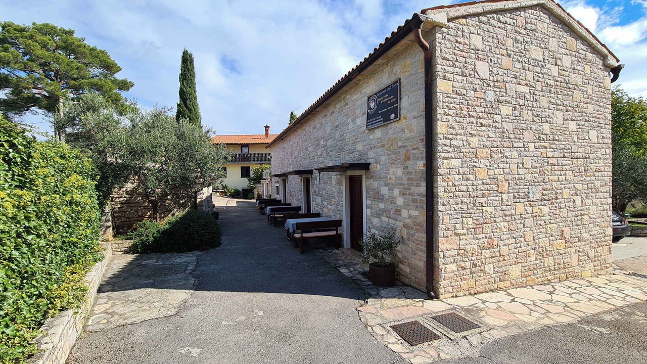 Photo of Outdoor in Prkacini