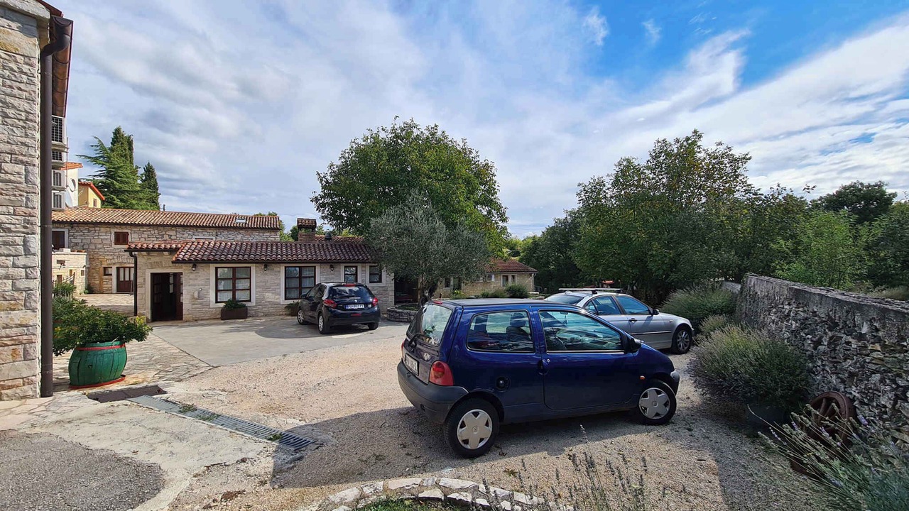 Photo of Outdoor in Prkacini