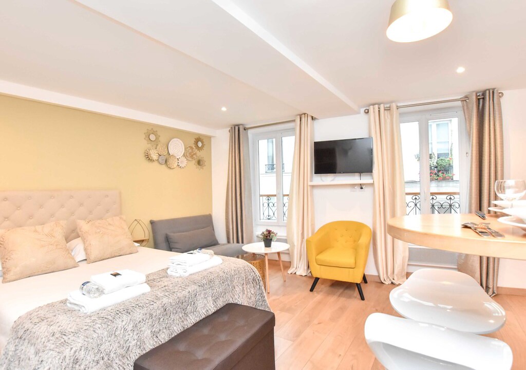 Photo of Livingroom in Strasbourg -Saint-Denis