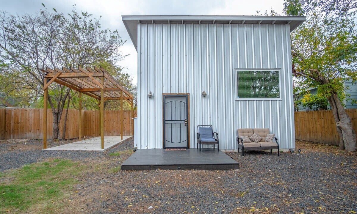 Photo of Patio Balcony in Near East Side