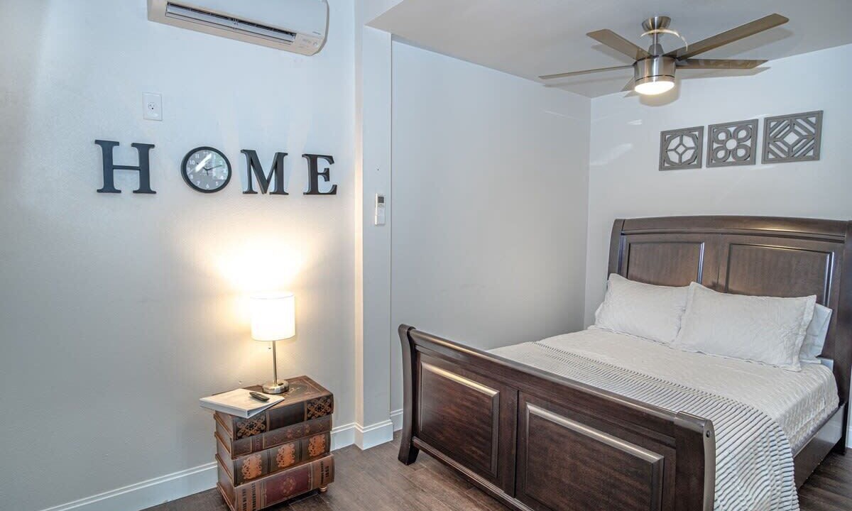 Photo of Bedroom in Near East Side