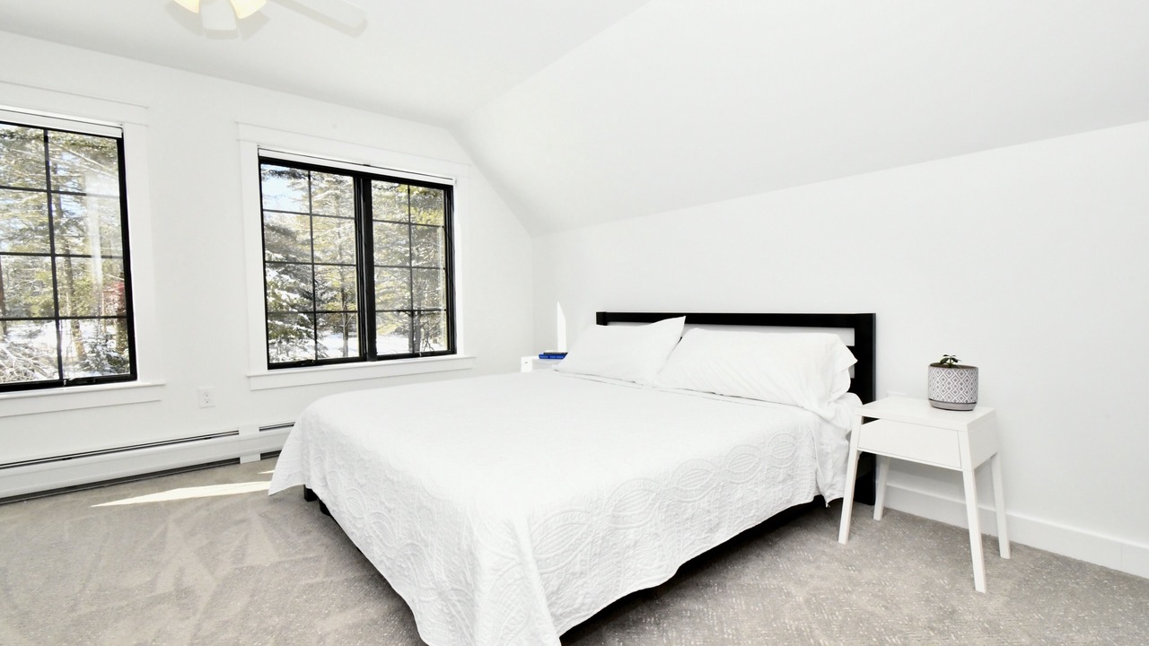 Photo of Bedroom in Lamoine