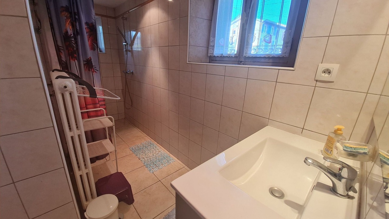 Photo of Bathroom in Reherrey