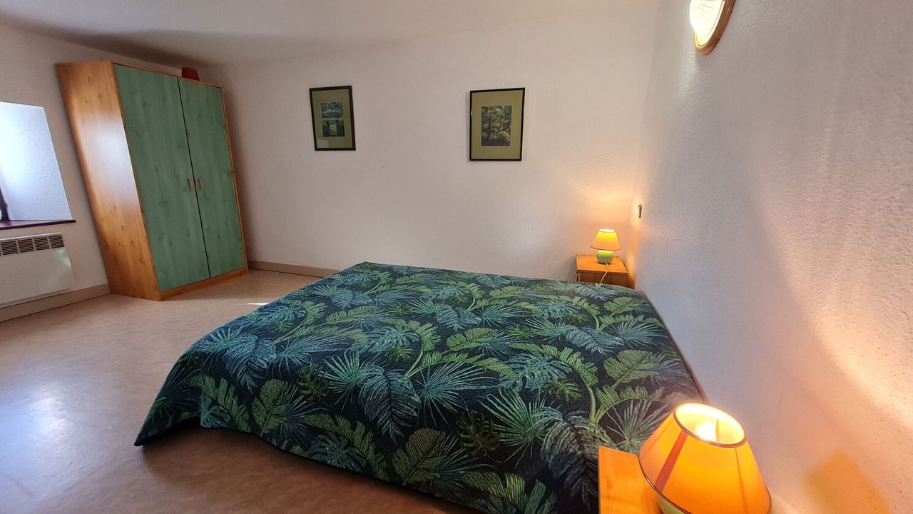 Photo of Bedroom in Pulney