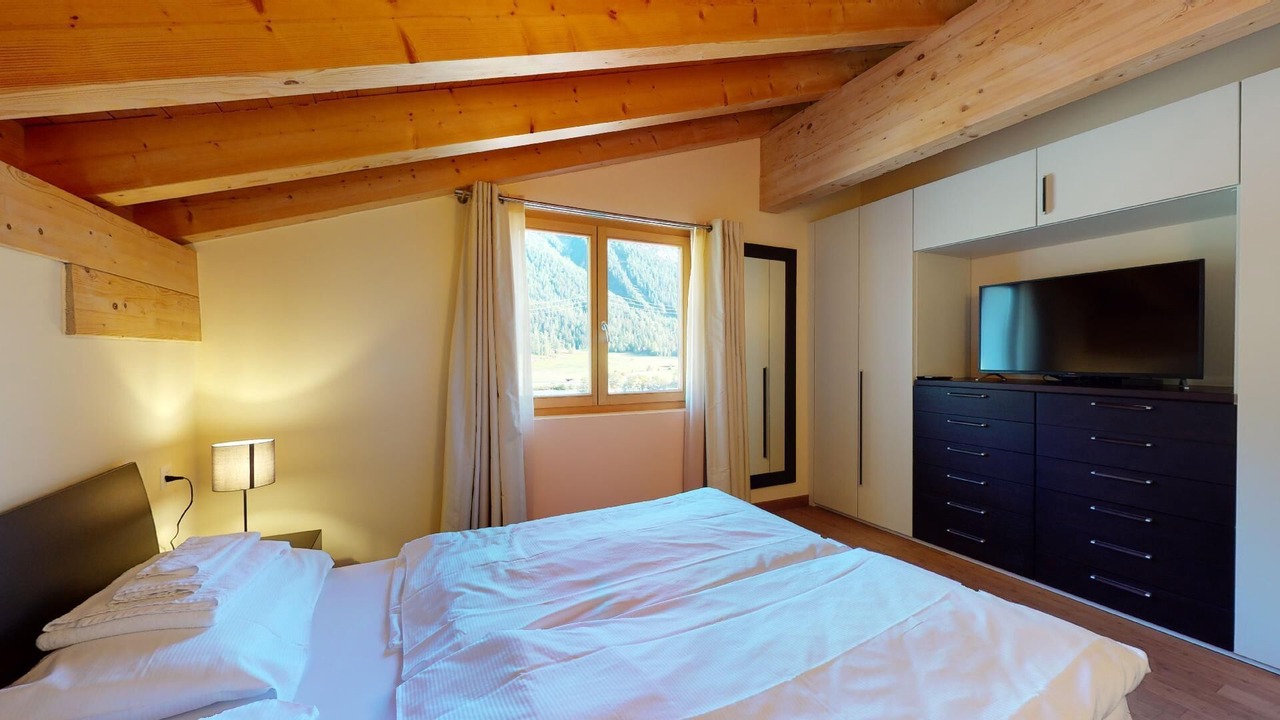 Photo of Bedroom in Madulain