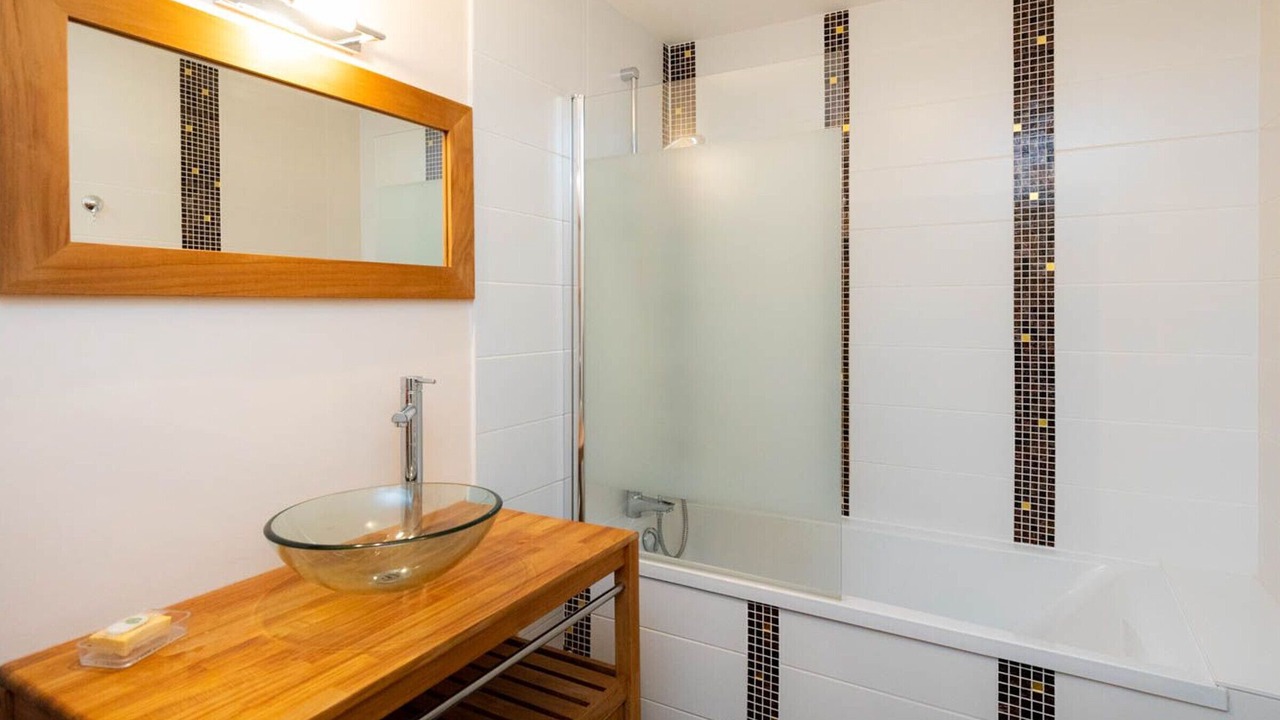 Photo of Bathroom in Laneuveville-devant-Bayon