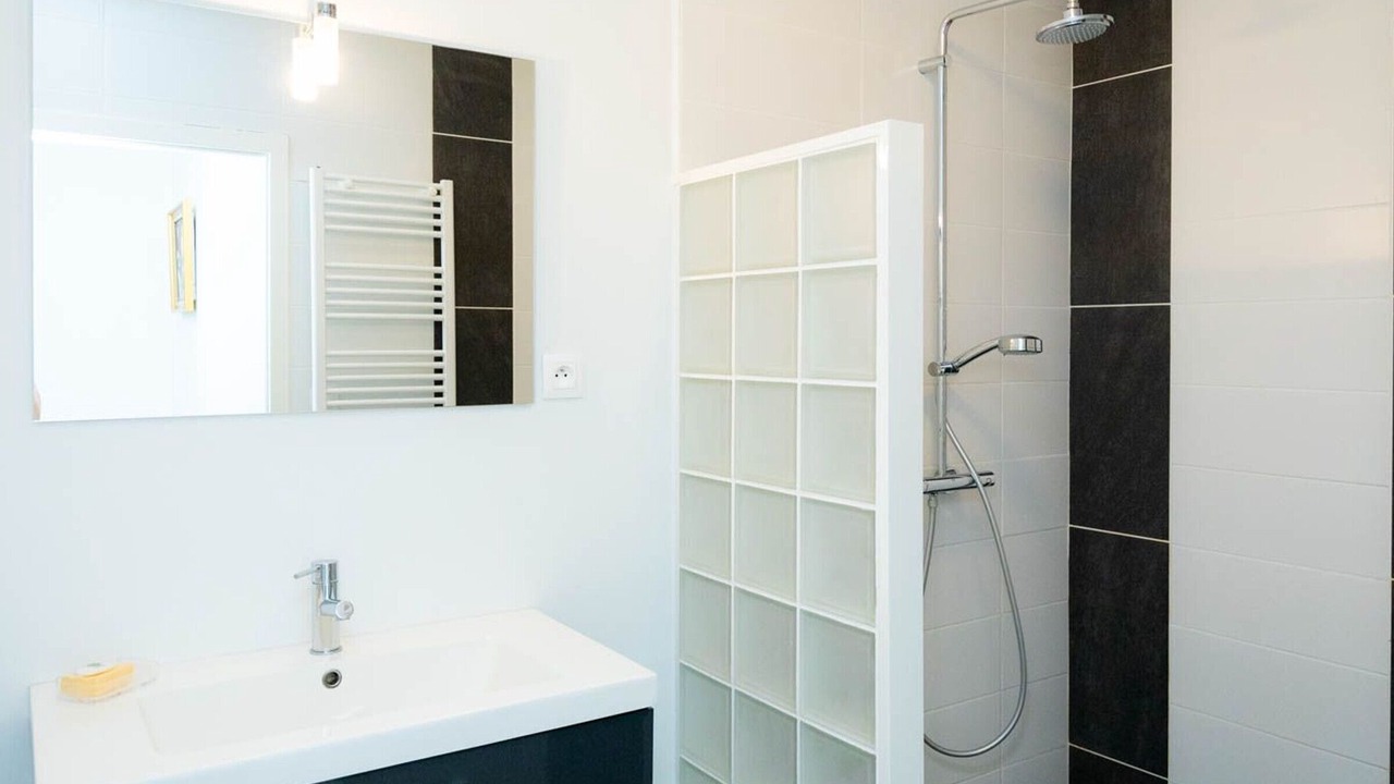 Photo of Bathroom in Laneuveville-devant-Bayon