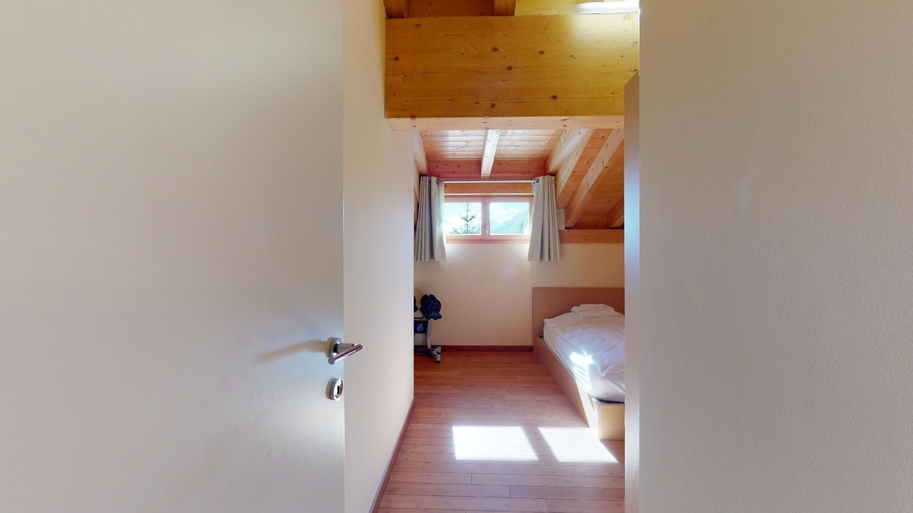 Photo of Bedroom in Madulain