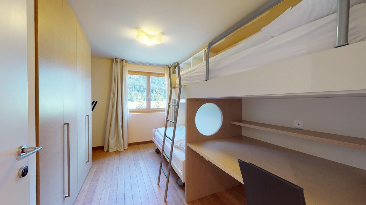 Photo of Bedroom in Madulain