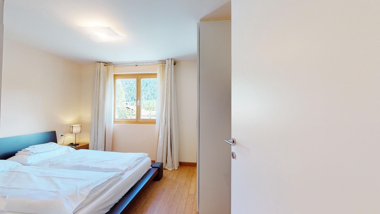 Photo of Bedroom in Madulain