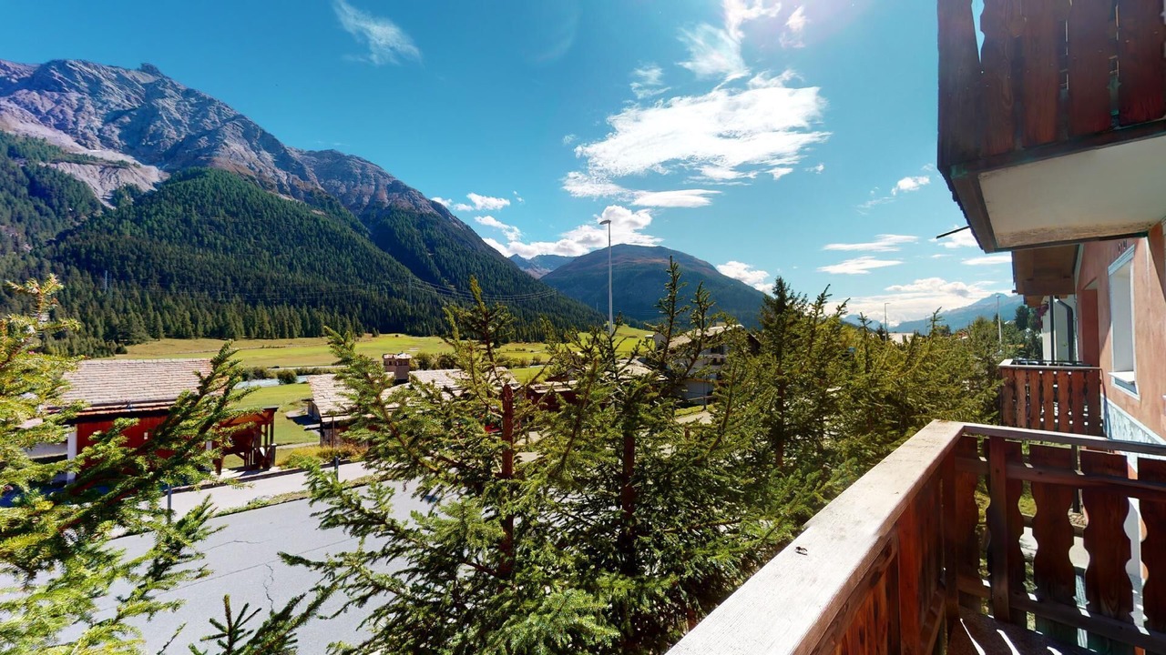 Photo of Outdoor in Madulain