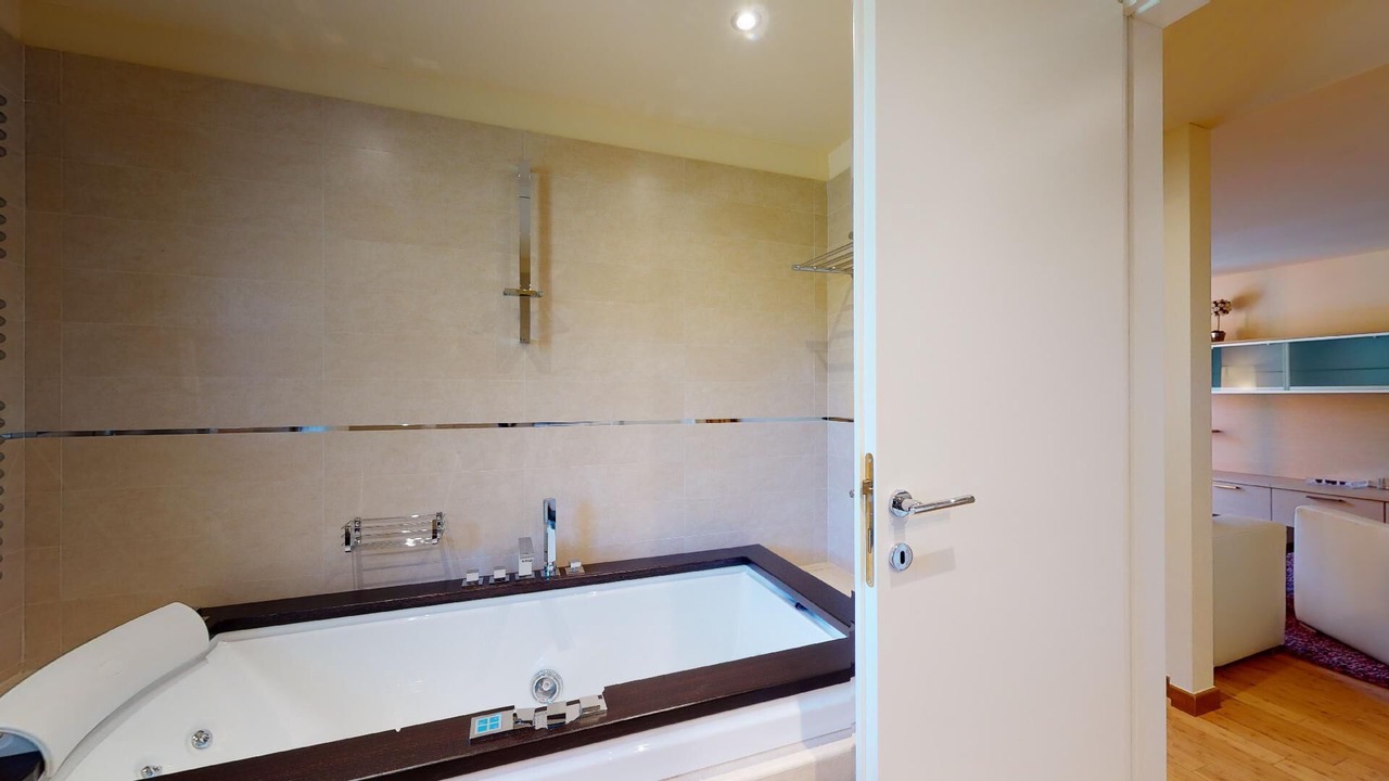 Photo of Bathroom in Madulain