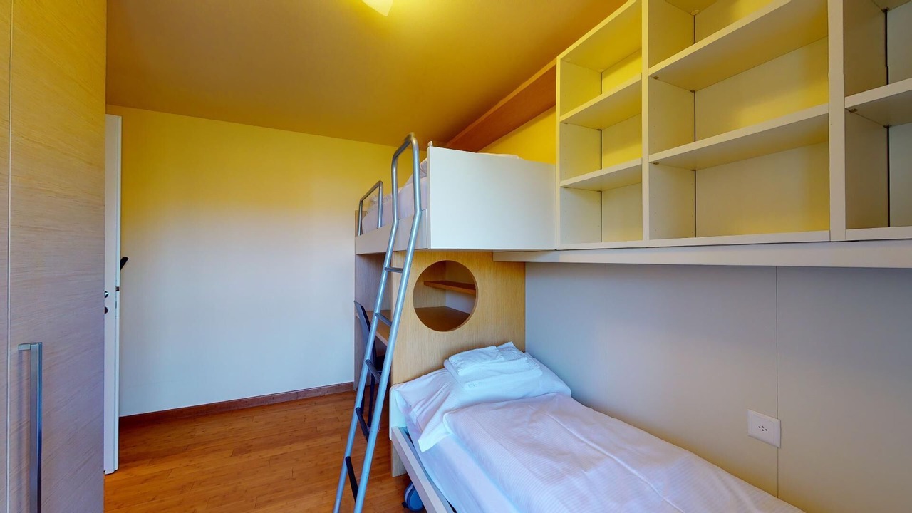 Photo of Bedroom in Madulain