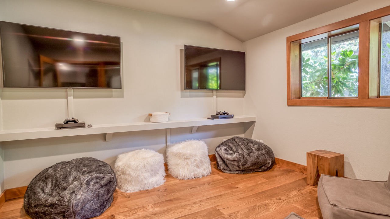 Photo of Bedroom in Century West