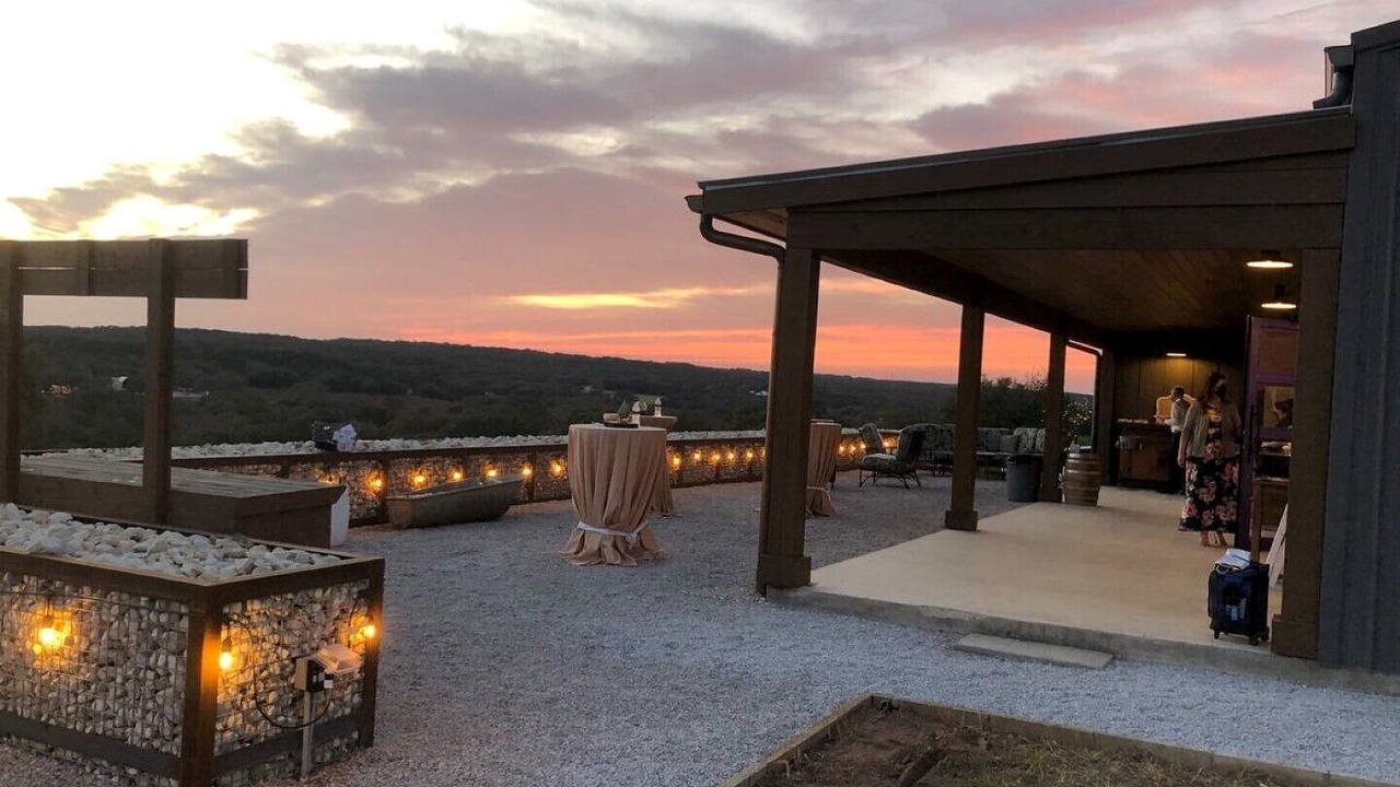 Photo of Outdoor in Round Mountain