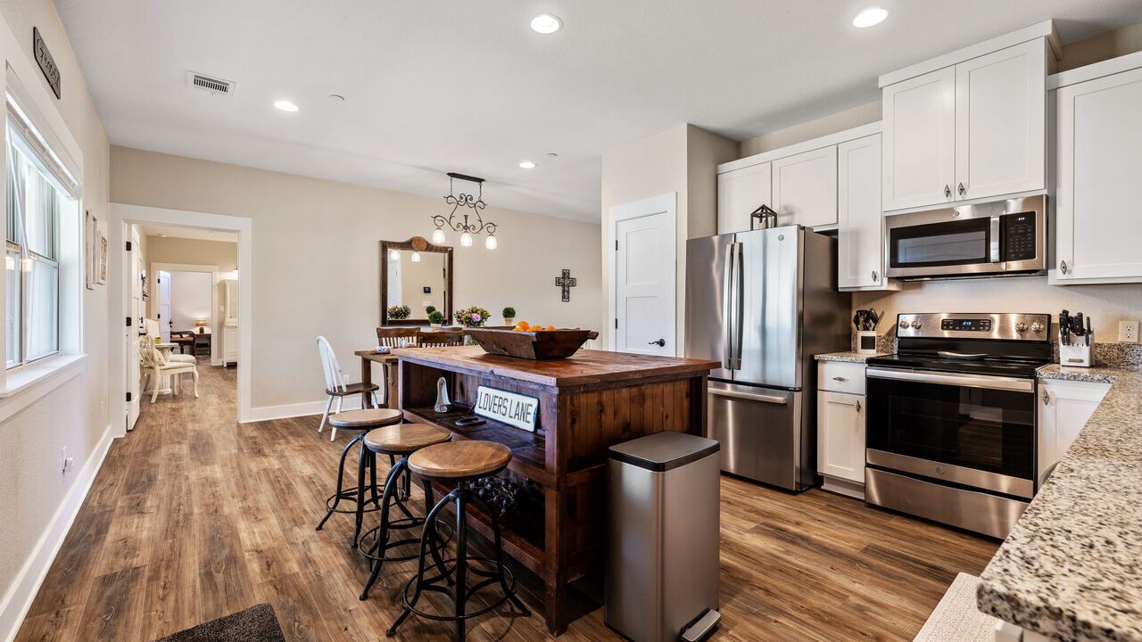 Photo of Others in Round Mountain