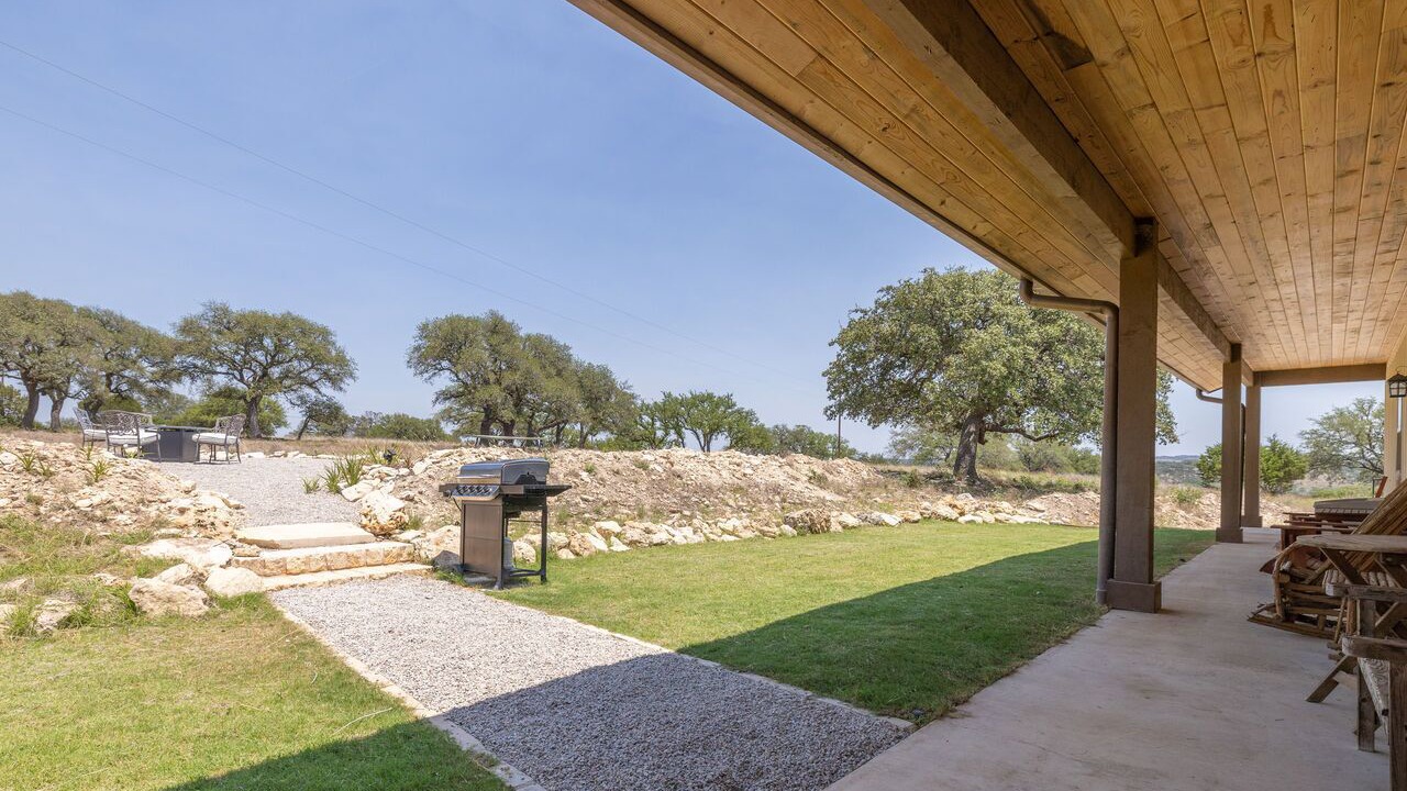 Photo of Outdoor in Round Mountain