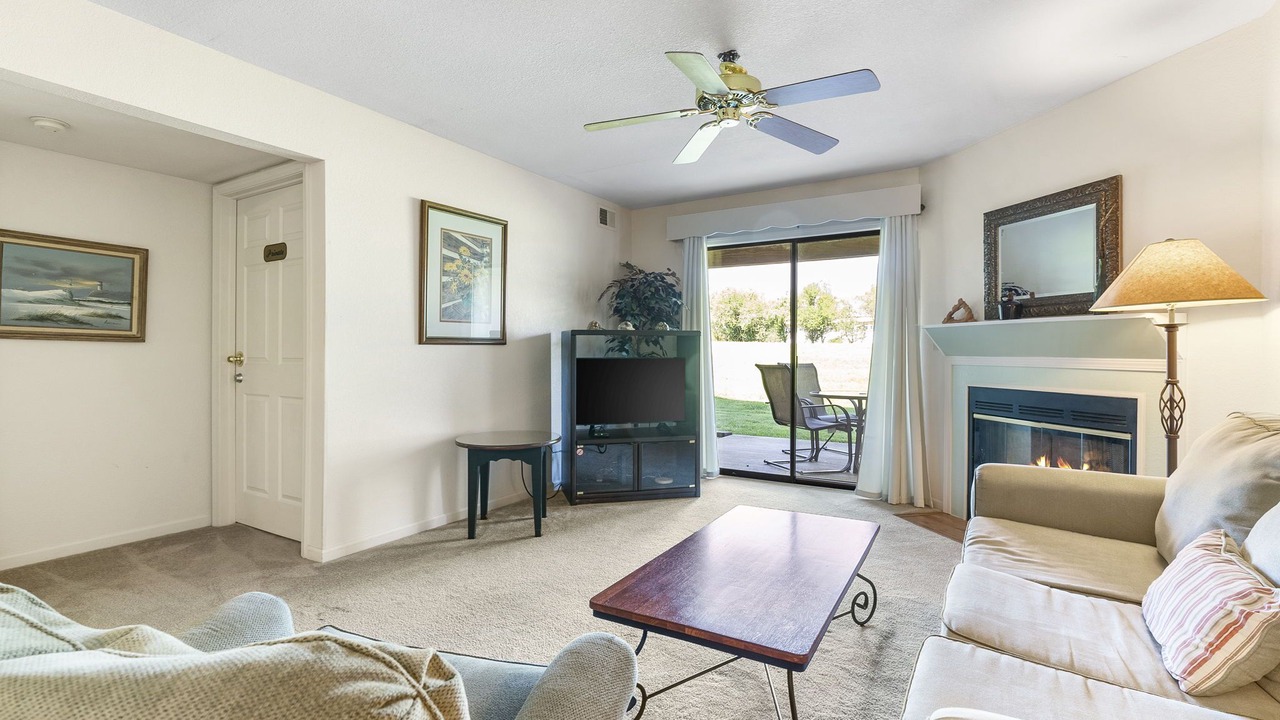 Photo of Livingroom in Table Rock