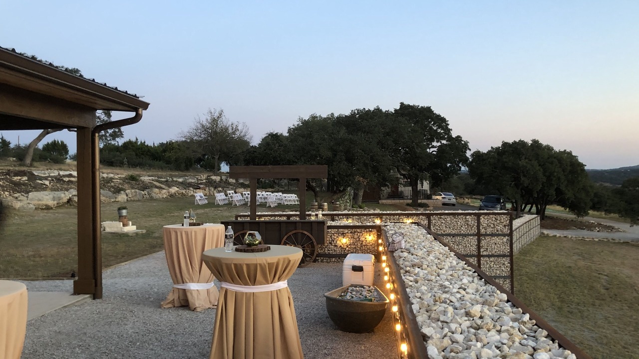 Photo of Outdoor in Round Mountain